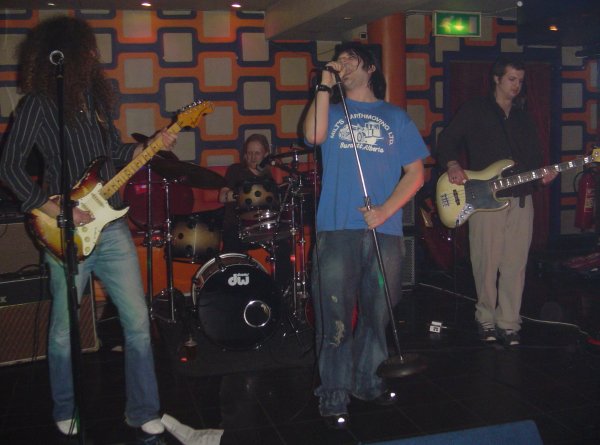 02.jpg