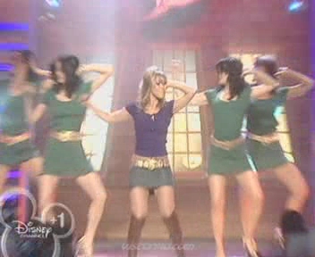 medley-somegirls-mmm-disneychannelkidsawards-09-04-04-039.jpg