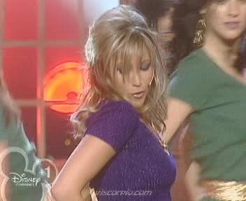 medley-somegirls-mmm-disneychannelkidsawards-09-04-04-064.jpg