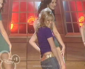 medley-somegirls-mmm-disneychannelkidsawards-09-04-04-066.jpg