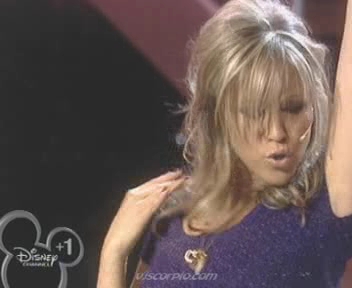 medley-somegirls-mmm-disneychannelkidsawards-09-04-04-079.jpg